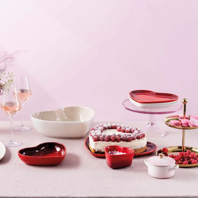 Le Creuset Stoneware Heart Shaped Bowl 20cm