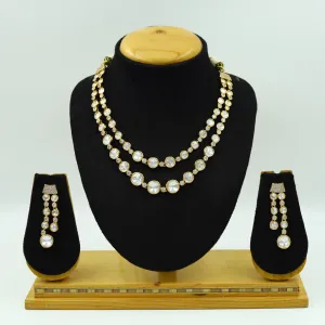 Round Neck Kundan Necklace Set 12785-68